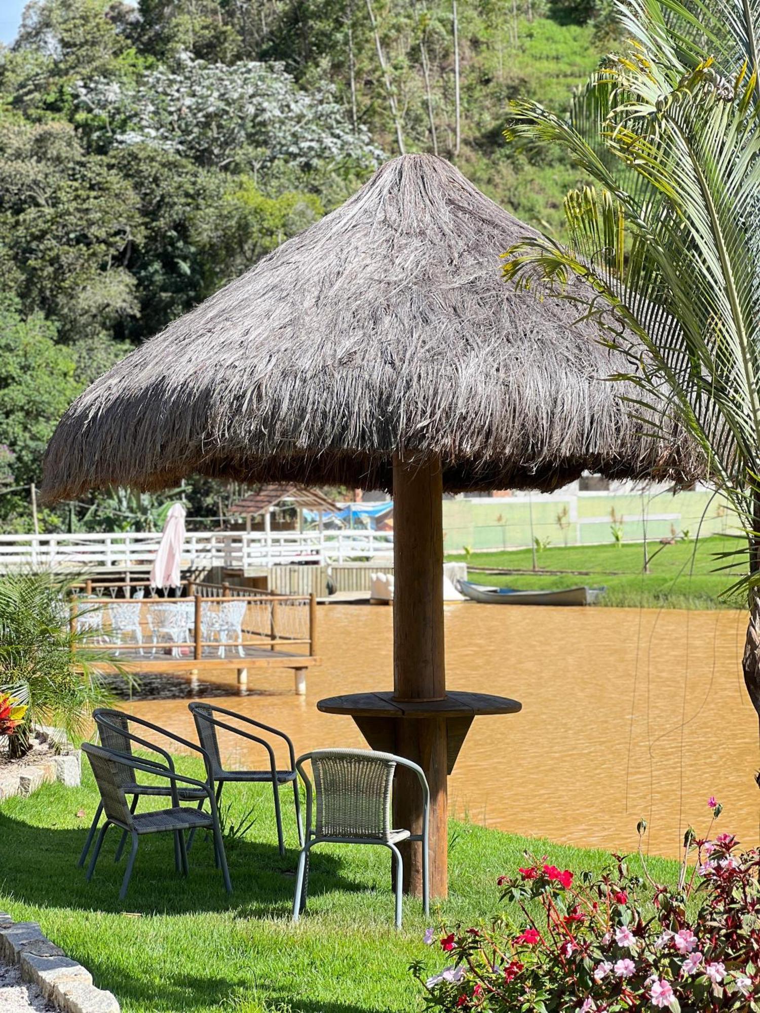 Terras Claras Pousada E Lazer Alfredo Chaves Exterior photo